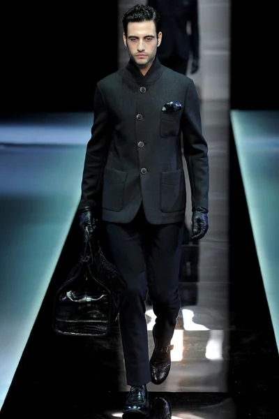 Look 7